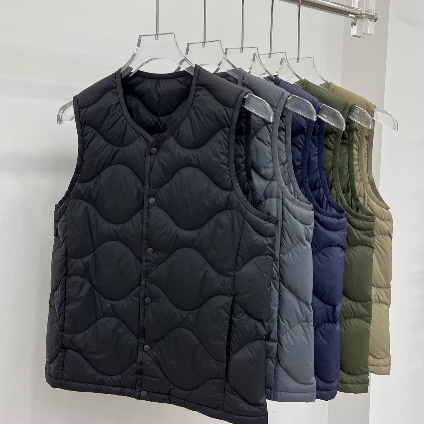 Down vest for men inner wear 2025 new lightweight short vest large size fashionable close-fitting warm inner layer winter clothing