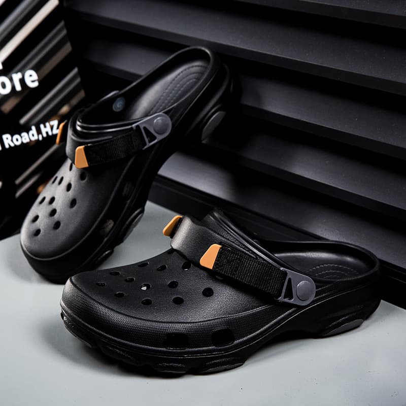 Celebrity-Style Classic Croc Hole Sandals for Men, Cross-Border Outdoor Garden Beach Shoes, Closed-Toe Two-Way Wear Sandals