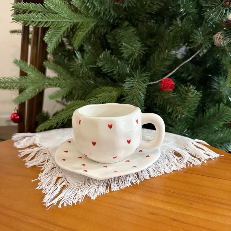 Ins Style Japanese Retro Ceramic Coffee Cup and Saucer, Hand-Pinched Hand-Painted Irregular Cup and Saucer, High-End Dessert Plate