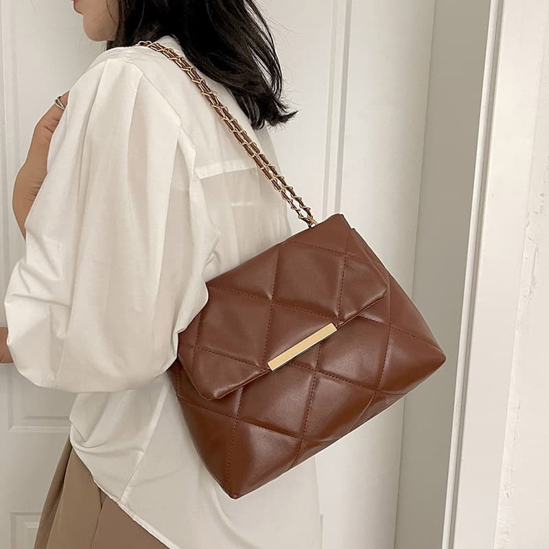 Fashionable Embroidered Chain Crossbody Bag Women's Casual Handbag City Simple Style Spring Autumn Leisure Handheld Bag