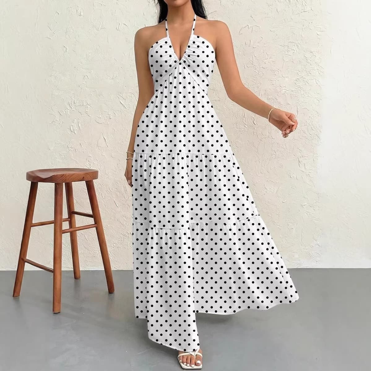 Cross-border European and American fashion polka-dot halter dress for women summer new French V-neck waist long skirt