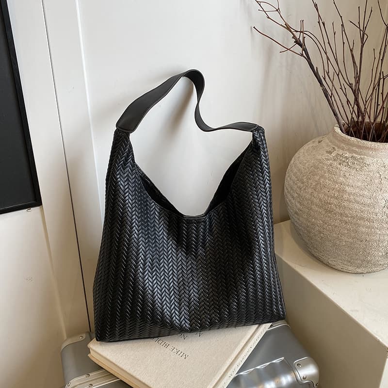 Casual Retro Underarm Bag for Women 2025 Autumn New Trendy Woven Texture Fashionable Mother-Child Shoulder Bag