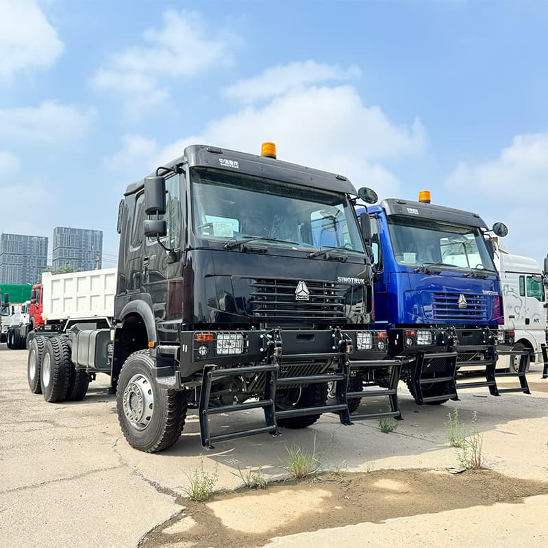 Rear eight-wheel HOWO tractor head for sale, dual-axle semi-trailer head, 380 HP container transport head