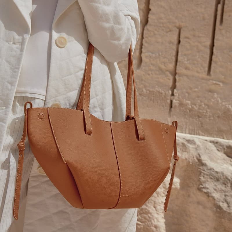 French Vintage 2025 New Niche Design Commuter Tote Bag High-End Large Capacity Casual Versatile Shoulder Bag