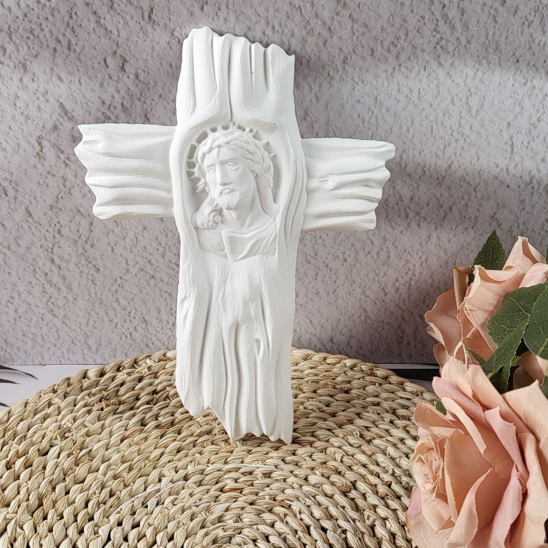 S1024 Cross Wild Crisp Semi-3D Desktop Decoration Cement Plaster Mold DIY Silicone Mold