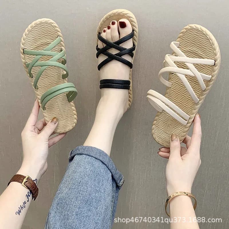 New Summer Slippers for Women, Korean Style Roman Flat Beach Sandals, Two-Way Wear Women's Slippers Wholesale