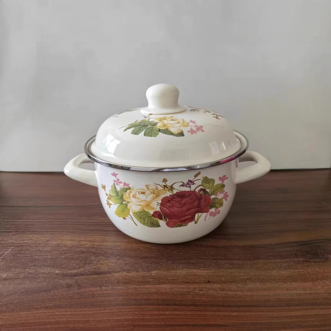 Wholesale Enameled Cast Iron Pot Home Soup Pot Stew Pot Milk Pot Retro Classic Casserole Enamel Pot Factory Direct