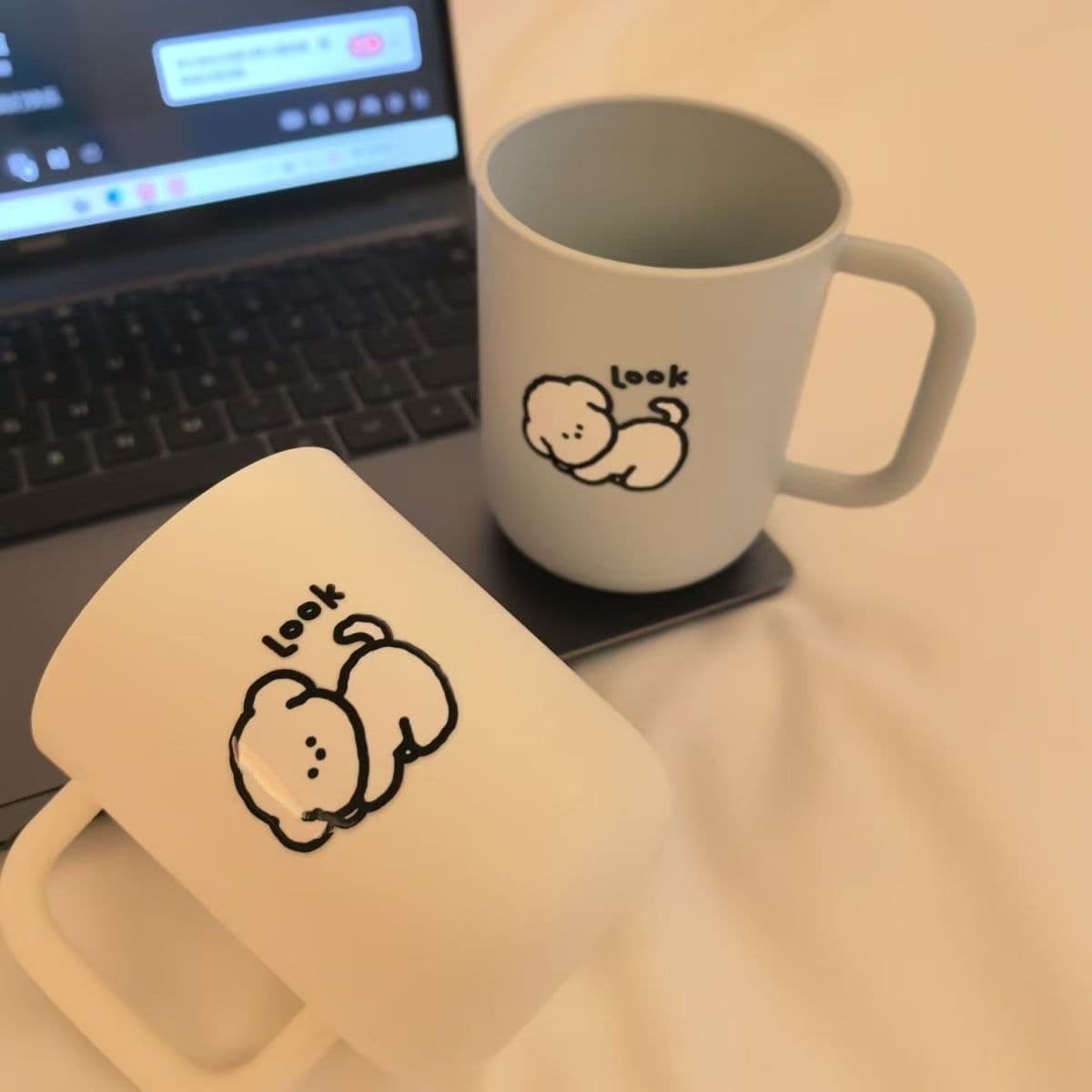 New cute puppy toothbrush cup, simple lines, fresh and artistic style, a pair of resin water cups and toothbrush cups for couples, wholesale.