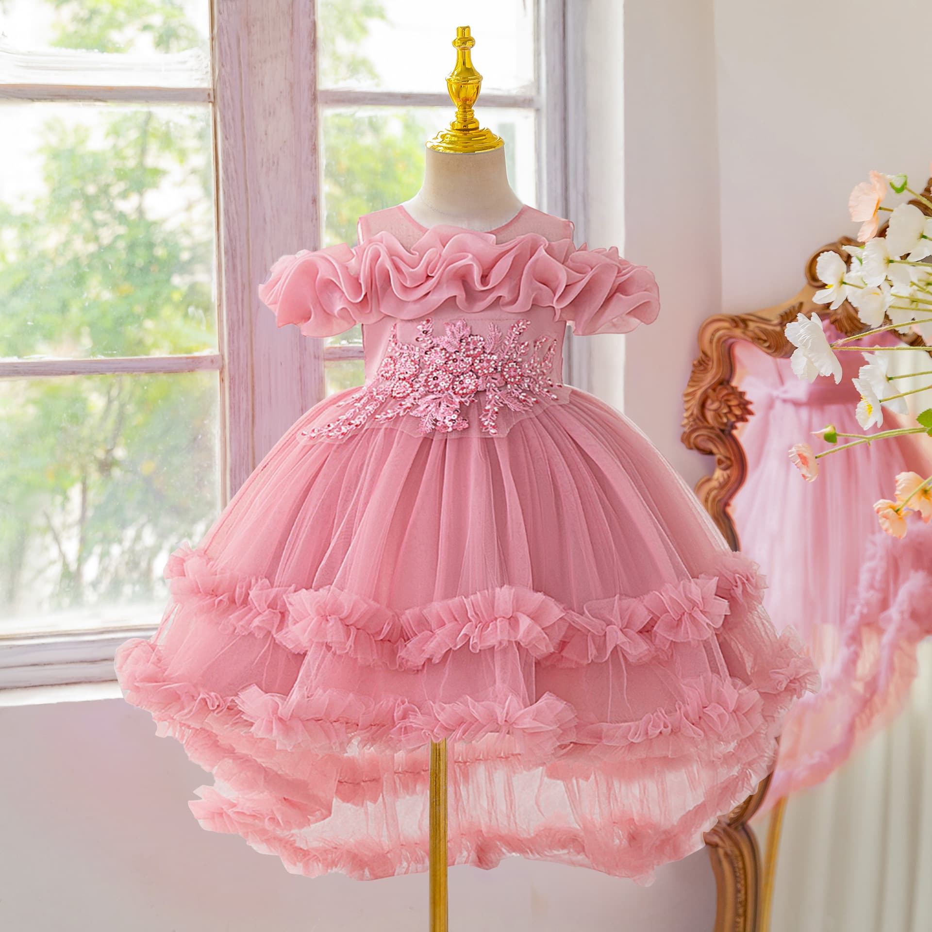 Children's Trailing Gown, Puffy Skirt, Soft Tulle Princess Dress, Small and Medium Kids Clothing, Girl's Dress, Baby Dress