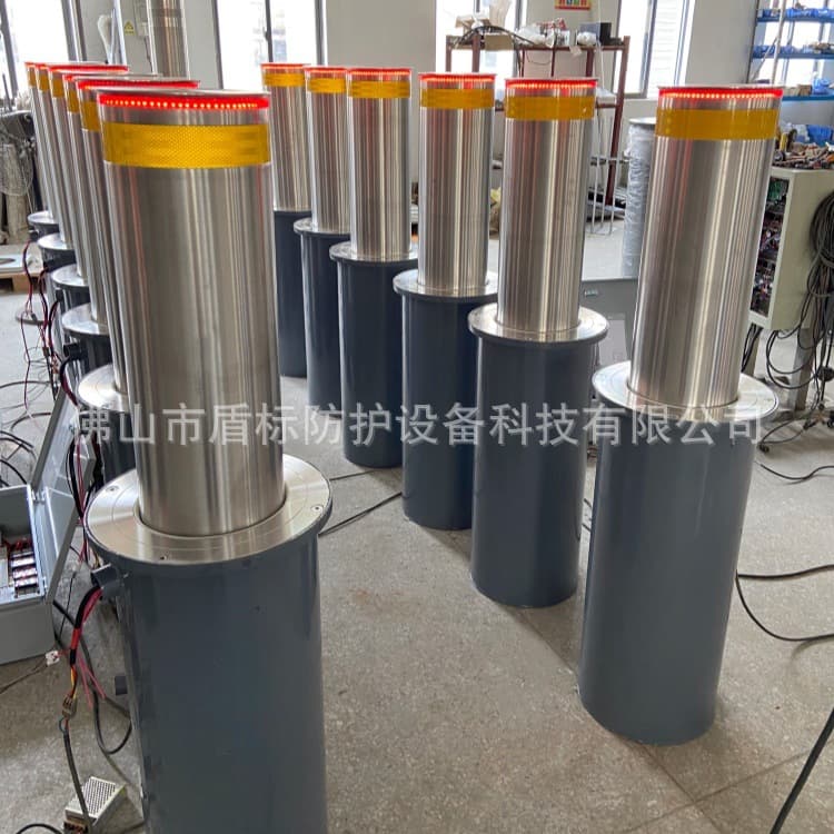 Fully Automatic Electric Hydraulic Stainless Steel Thickened Anti-Collision Bollard, Vehicle Barrier, Warning Telescopic Manual Road Barrier in Stock