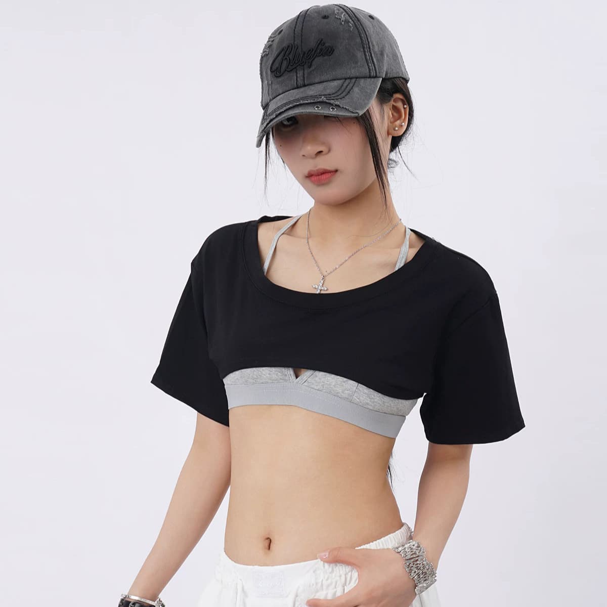 Black Short Sleeve T-Shirt for Women, Cropped and Fitted Yoga Cover-Up, Jazz Dance Sexy Top