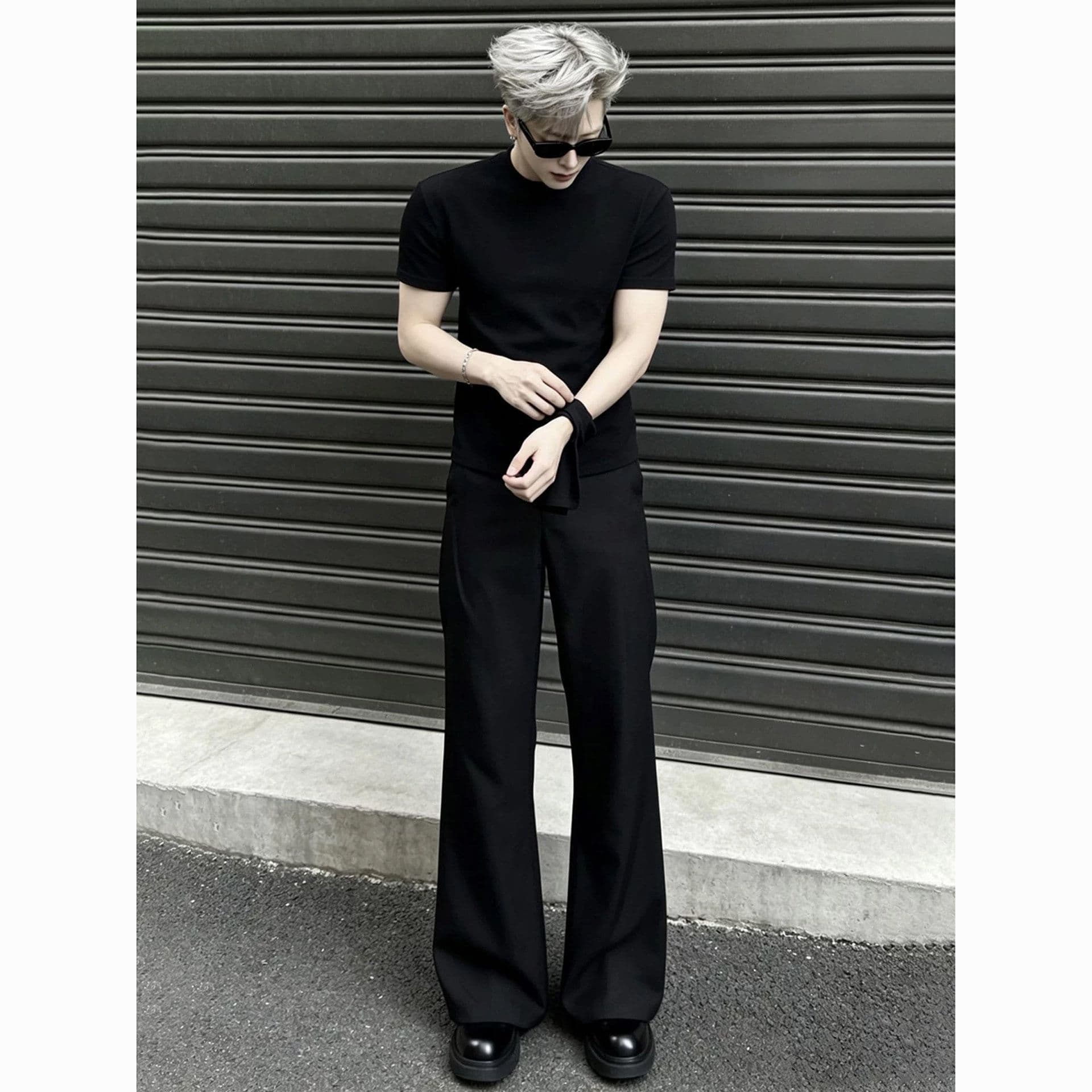 Spring/Autumn Lightweight Micro-Flared Dress Pants, Loose Casual Trousers, Black Straight-Leg Micro-Flared Pants, Versatile Draped Dress Pants for Men