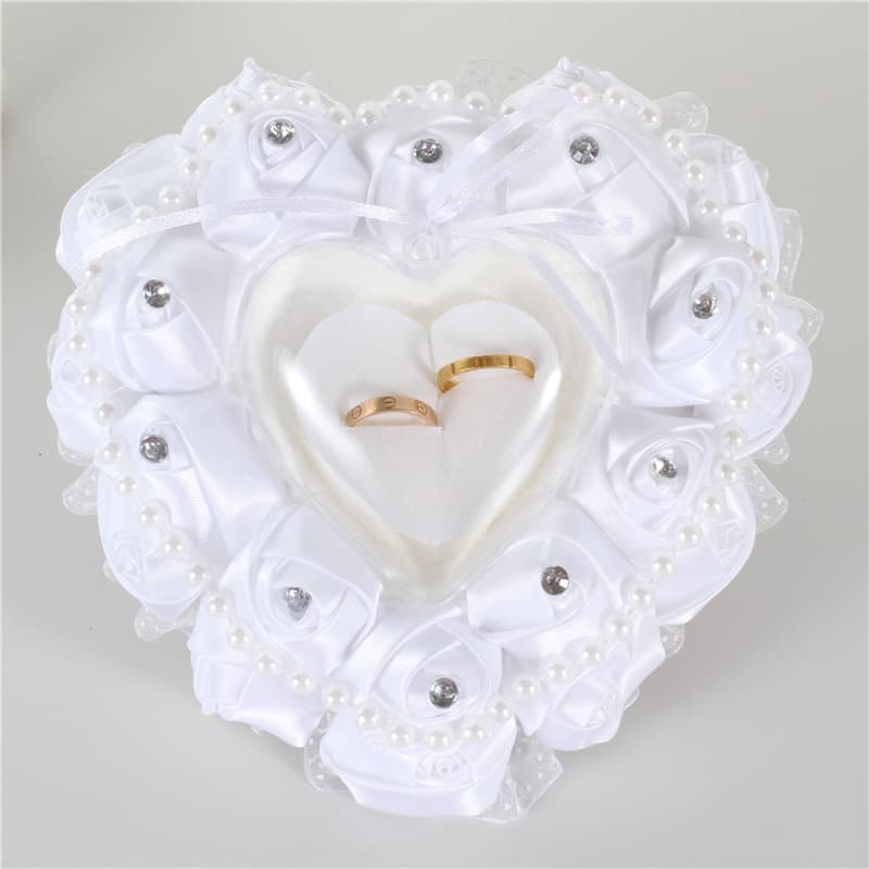 Western-style white rose bud lace heart-shaped ring pillow wedding flower girl ring box bow decoration