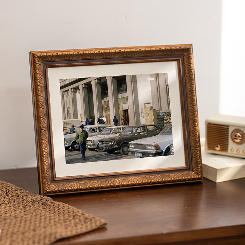 European Style Picture Frame 6-Inch Wall Hanging Frame American European Wedding Photo Vintage Frame Tabletop High-End Palace Style Cross-Border