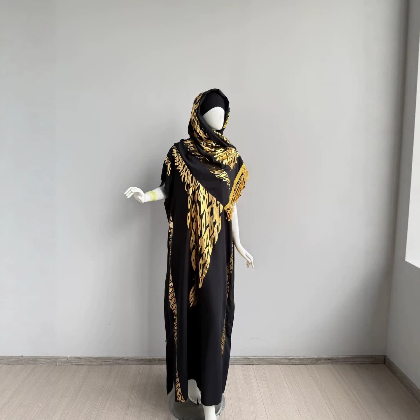 (In-Stock Cross-Border Exclusive) Popular African Robe Set with Rayon Gold-Stamped Shawl, Loose Fit
