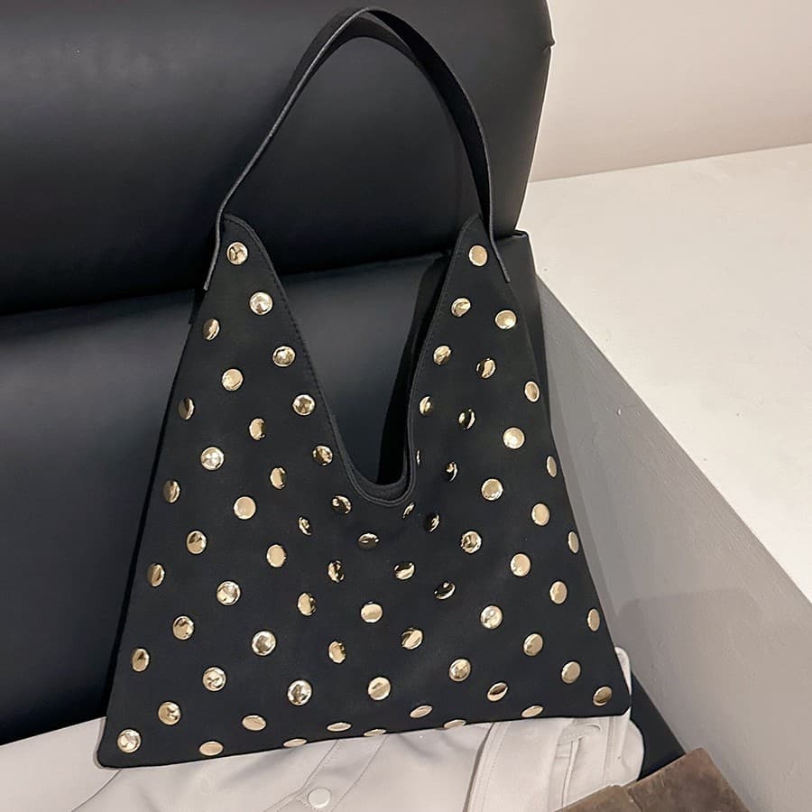 Fashionable niche design rivet shoulder armpit bag women's heavy industry personality motorcycle bag fashionable portable tote bag