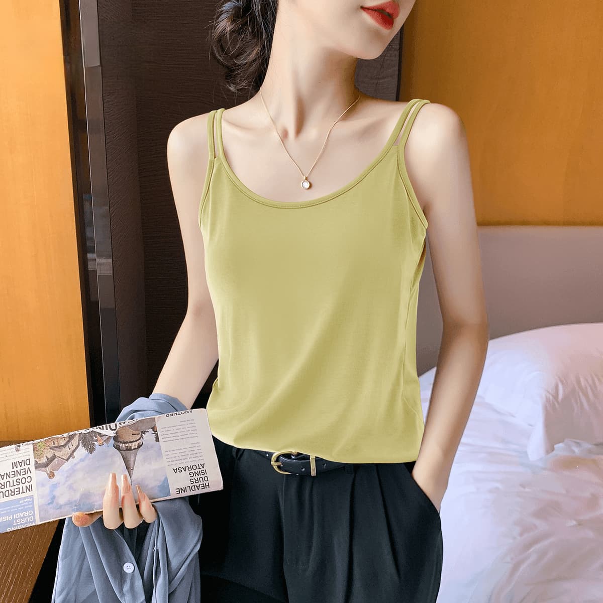 Ice Silk Cool Feeling Loose Slimming Vest for Women, Summer Anti-Exposure Belly Cover, Wear Inside or Outside as a Camisole Base Layer for Bust Coverage