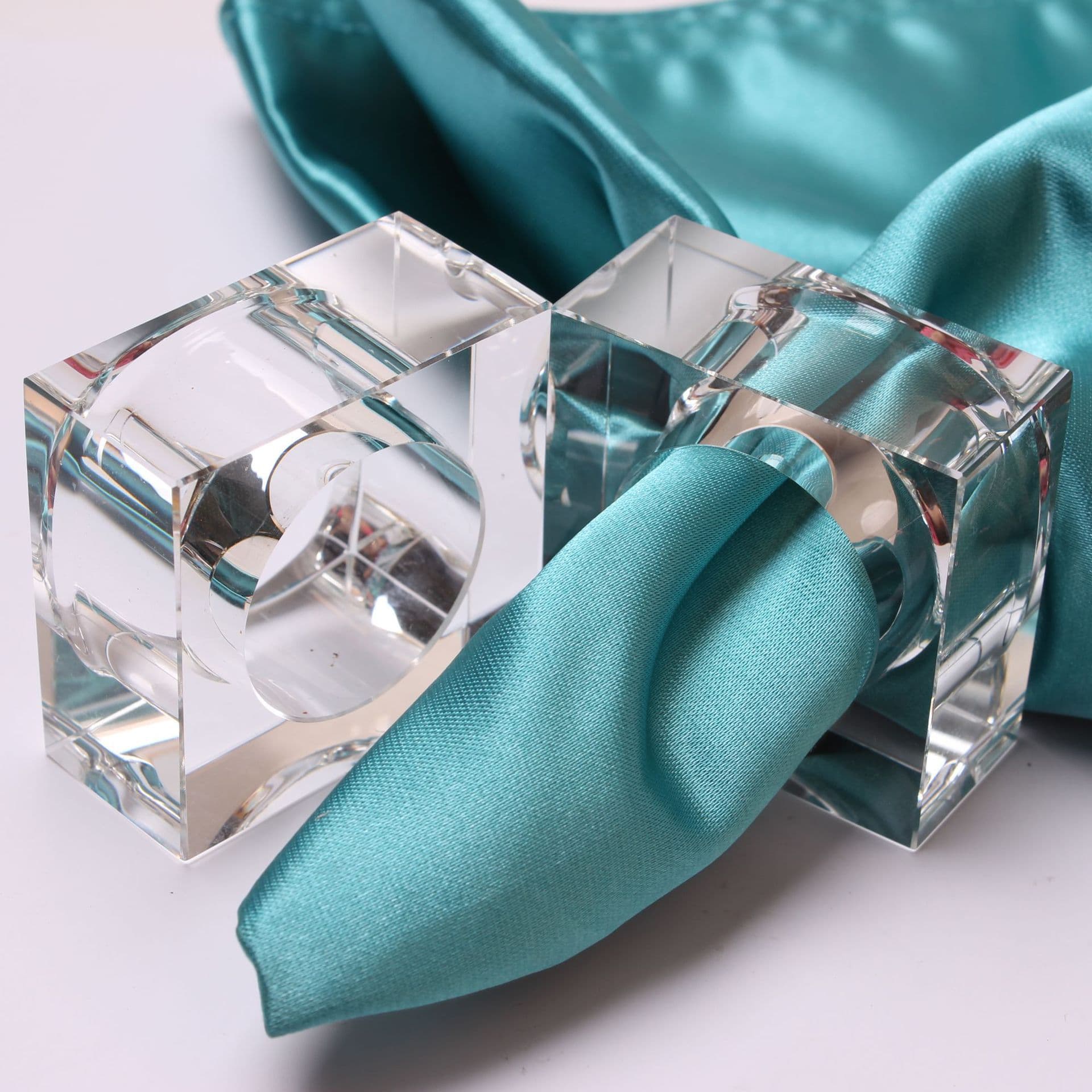 Luxury Crystal Square Napkin Ring Wedding Transparent Square Buckle Multi-sided Napkin Clamp Hotel Table Decoration