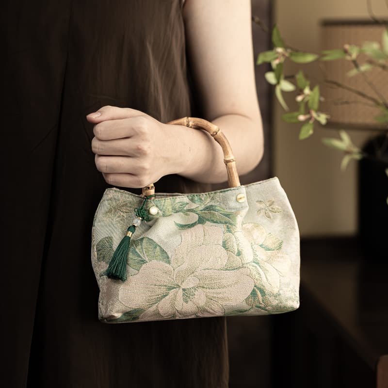 National style literary embroidery bamboo handbag with cheongsam mini handbag 2025 new thin and smart women's bag wrist bag