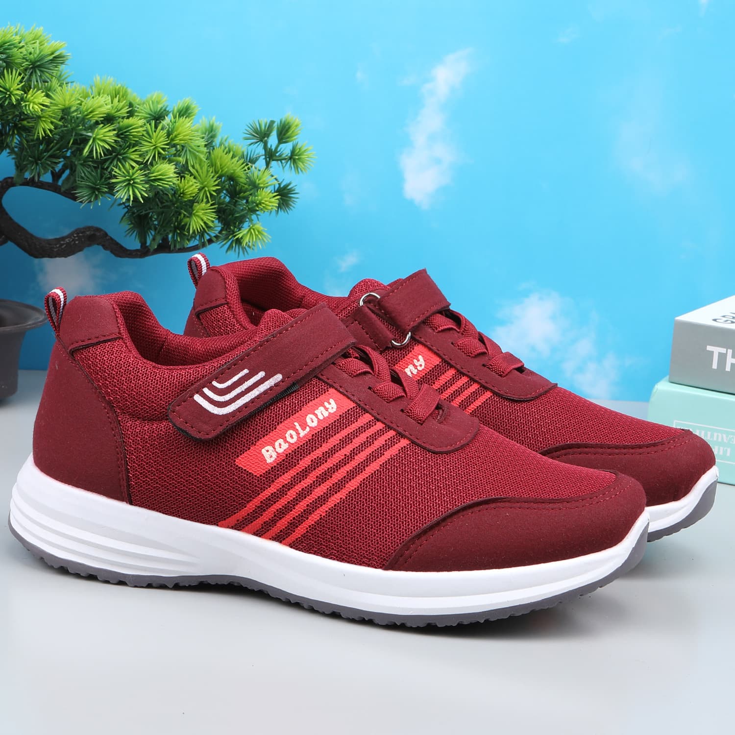 New Unisex Casual Walking Shoes for Middle-aged and Elderly, Promotional Gifts Including Goat Milk Powder