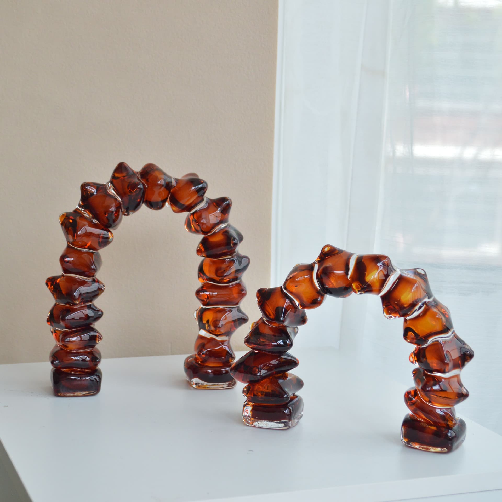 Luxury N-Shaped Arch Glass Ornament Home TV Cabinet Bedside Table Desktop Decoration Premium Decor