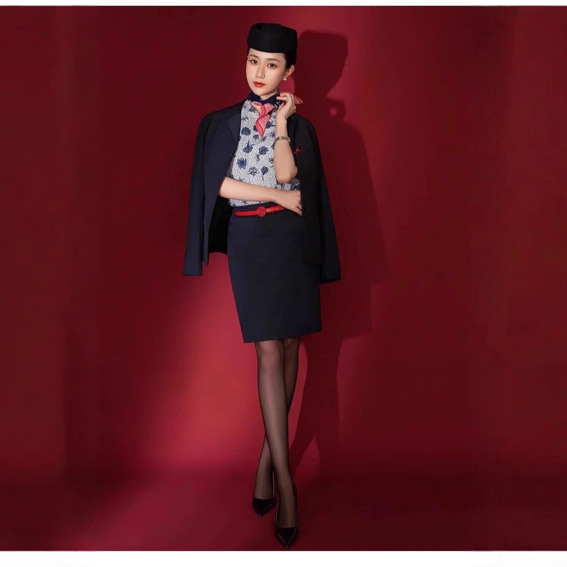 China Eastern Air Hostess Uniform Flight Attendant Interview Professional Wear Blue and White Porcelain Aviation High-speed Rail College Uniform Set