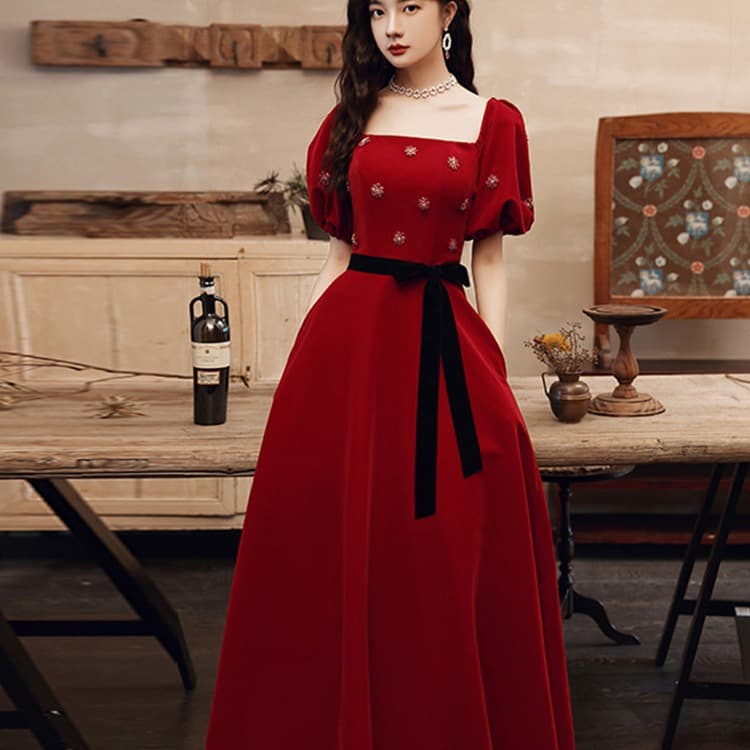 Toasting Clothing Bride 2024 New Summer Dress Engagement Women's Velvet Summer Evening Host Same Red Dress