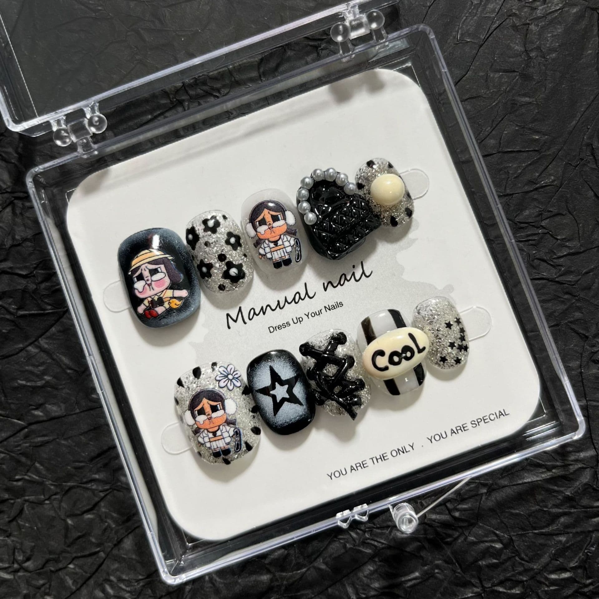 Purely handmade cute cartoon girl short round wearable manicure patch removable A643