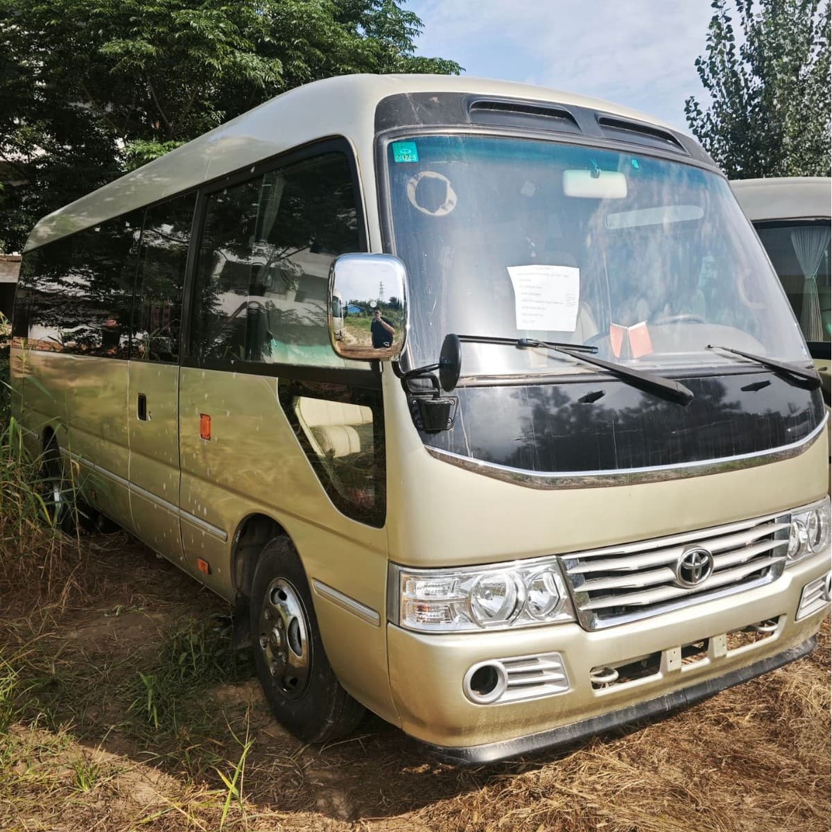 Cross-border Africa Toyota Coaster 23-Seat Minibus 14 to 60 Seats Medium Large Business Bus
