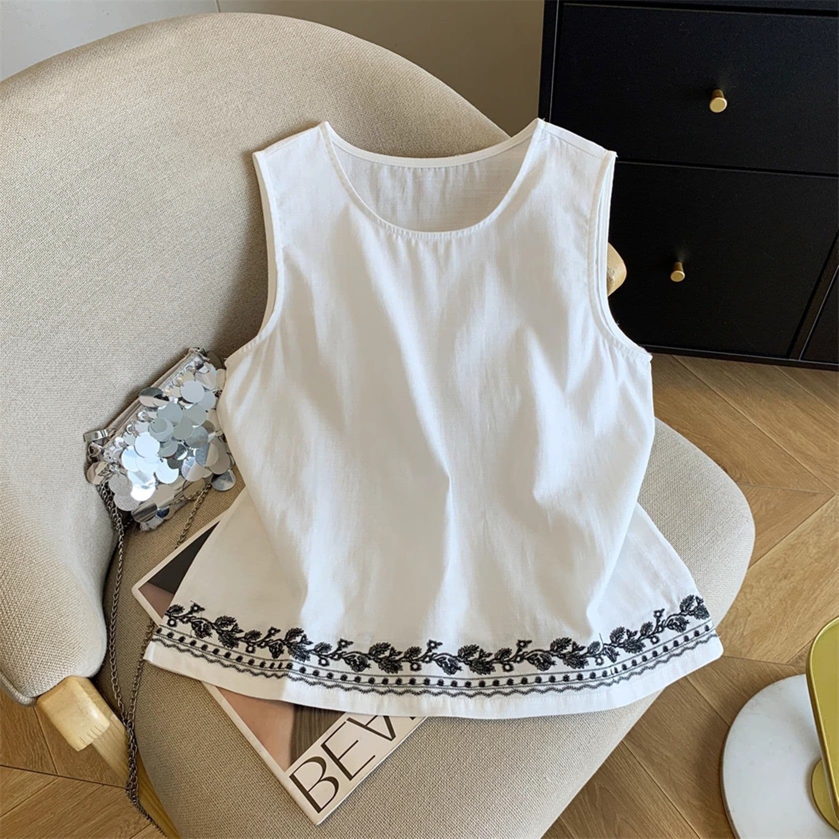 This Summer's New Cotton Tank Top Versatile Vintage Casual Sleeveless T-Shirt Women's Fashion Versatile Korean Style