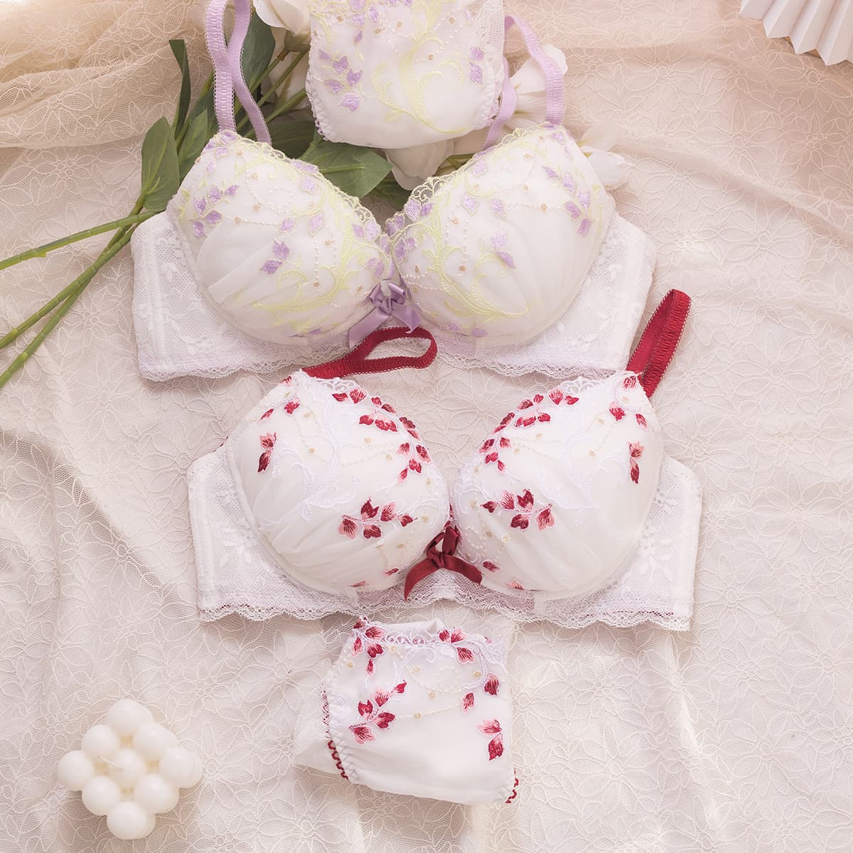 Japanese style thin embroidered low-cut bra set for young girls, plus size bra that pushes up and rounds the bust.