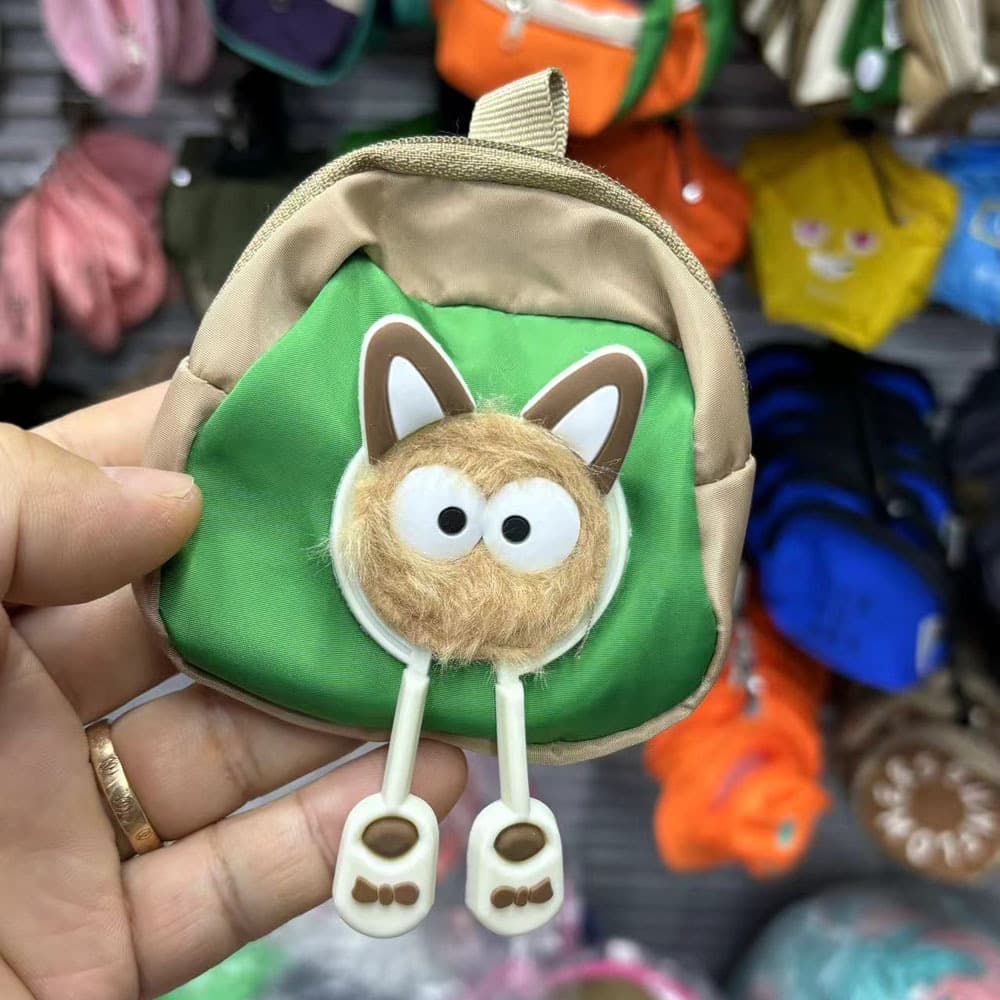 The new spot is suitable for Apple, Samsung, Huawei and other mobile phone cases, backpacks, small hanging bags, coins, earphone bags, lanyard bags