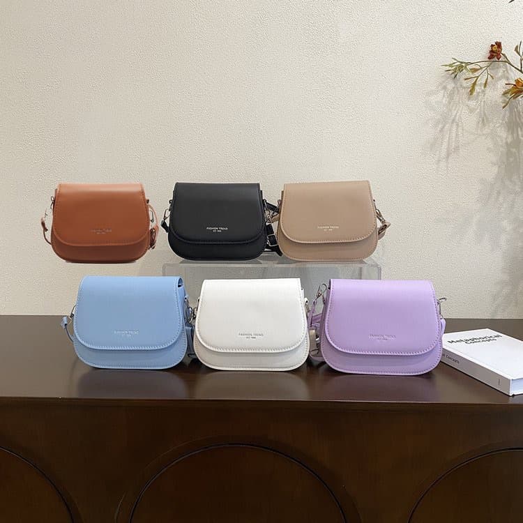 Saddle Bag Crossbody Bag for Women 2026 New Trendy Girl Spring and Autumn Simple Fashion Trendy Candy Color Shoulder Bag