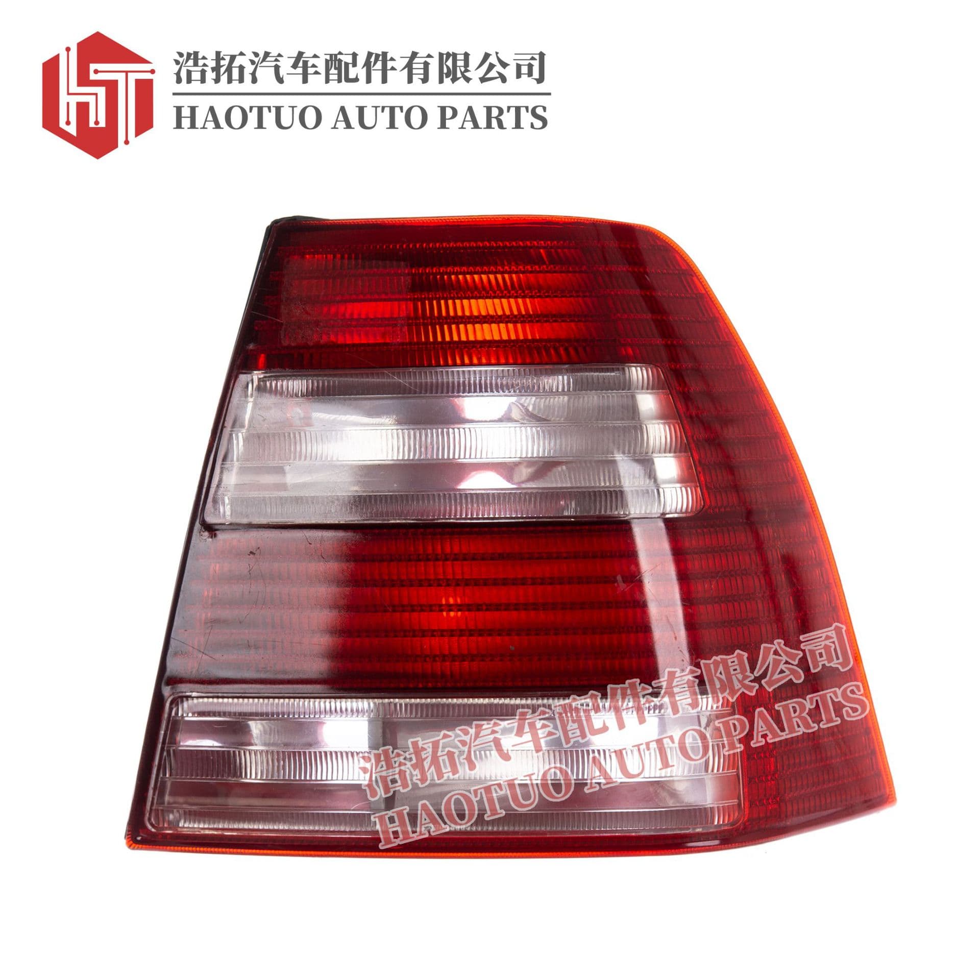 Compatible with 1998-2004 VW Volkswagen JETTA/BORA Tail Lamp