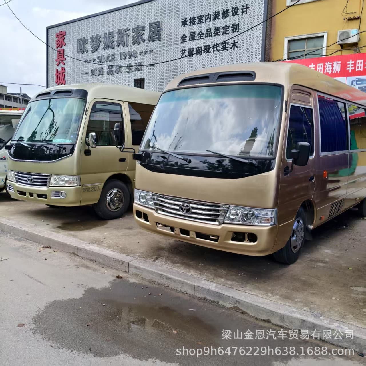 Export 14-23 Seats Toyota Coaster Business Bus Toyota Hiace 14-Seat Minibus with Additional Seats