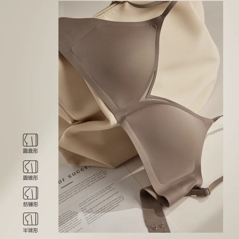 Seamless women's summer thin bra, push-up, wire-free, supports side breasts, lifts and prevents sagging, beautiful back.