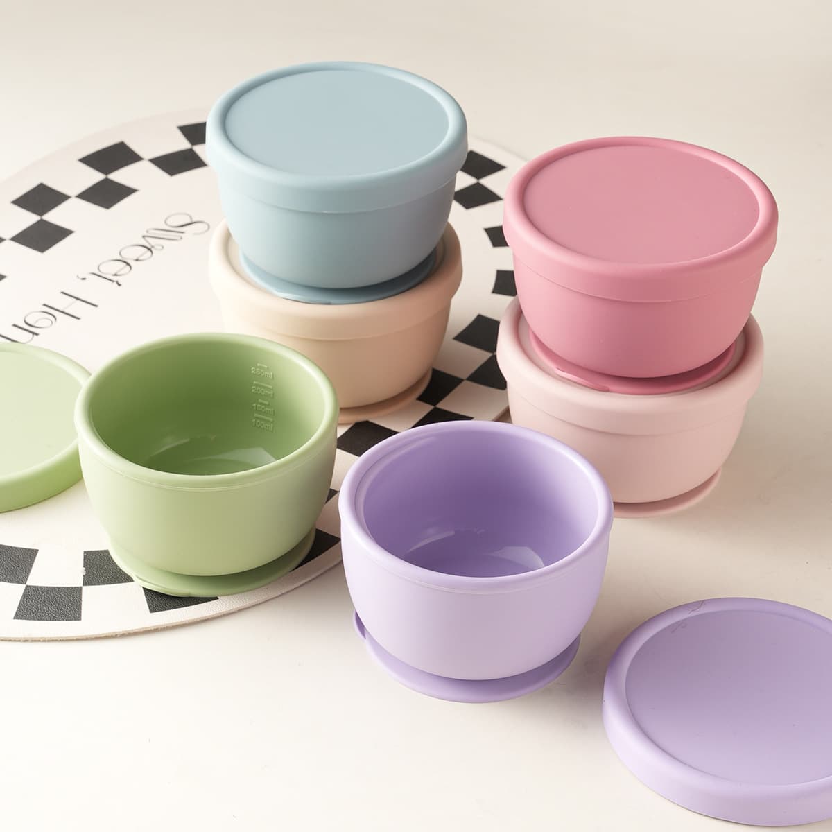 Silicone Baby Food Bowl, Drop-Proof High-Temperature Resistant Suction Bowl with Scale, Baby Feeding Silicone Bowl
