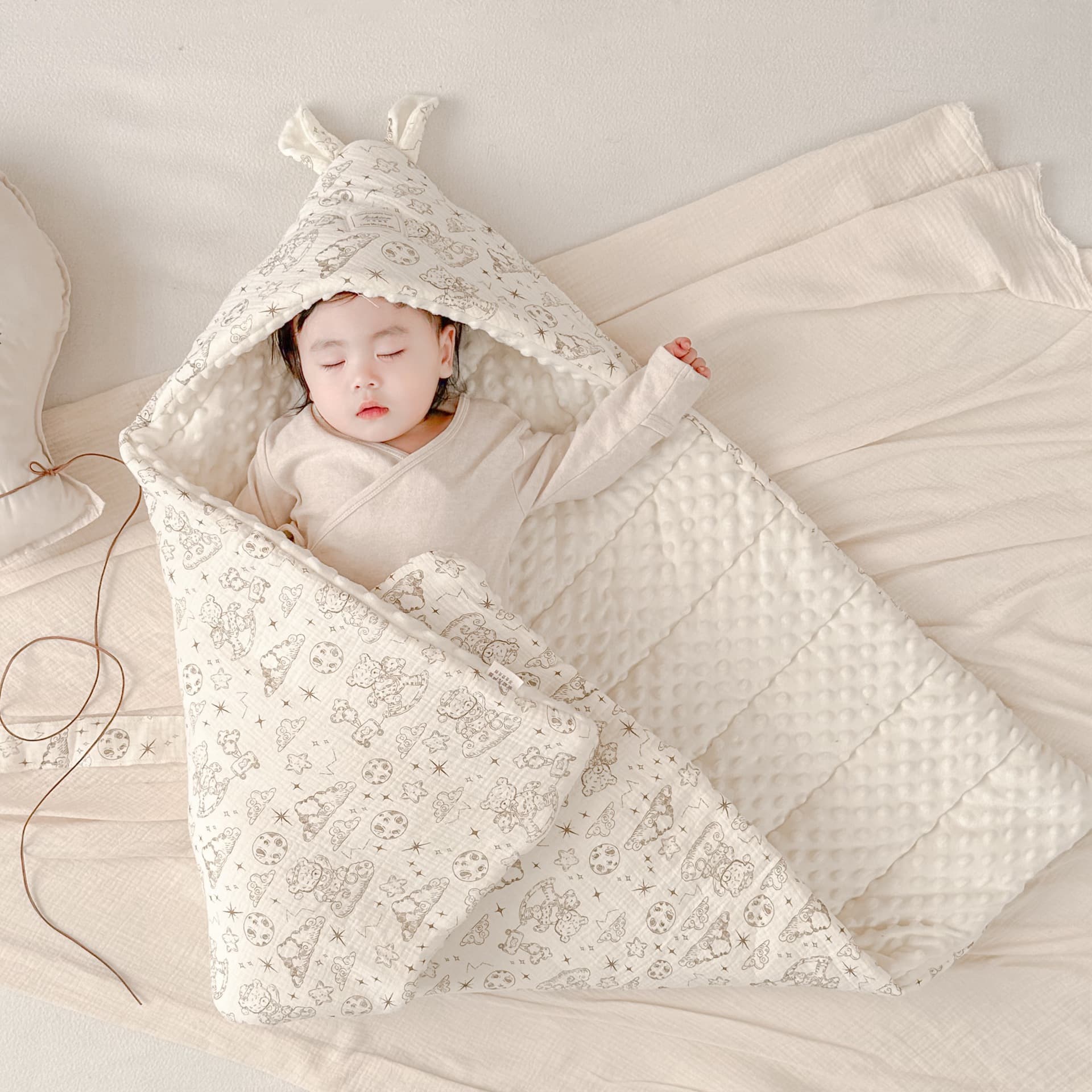 Newborn Baby Swaddle Wrap with Doudou Velvet Short Ears Comfort Blanket for Infants Warmth