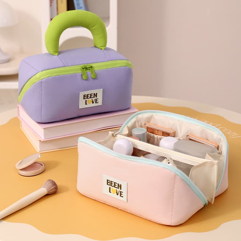 Runhui New Marshmallow Pillow Cosmetic Bag for Business Travel Cosmetic Storage Bag Large Capacity Portable Cosmetic Bag