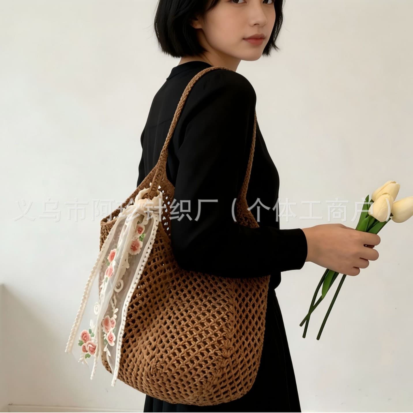 Hollow Handwoven Bag for Women Summer Casual Lazy Style Large Capacity Straw Bag Beach Vacation Shoulder Bag