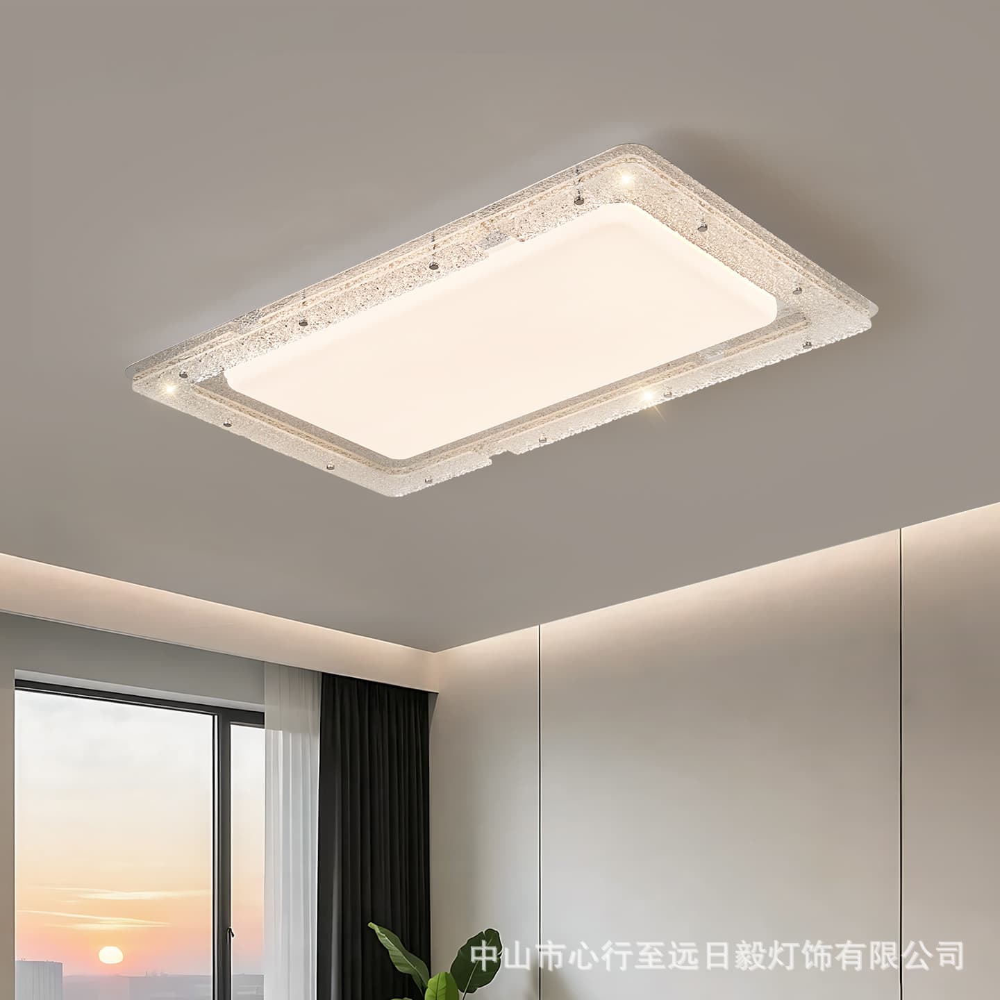 Italian-Style Light Luxury Bedroom Ceiling Lamp, Designer Personalized Artistic Minimalist Eye-Protection Study Room Lamp, Simple and High-End Feel
