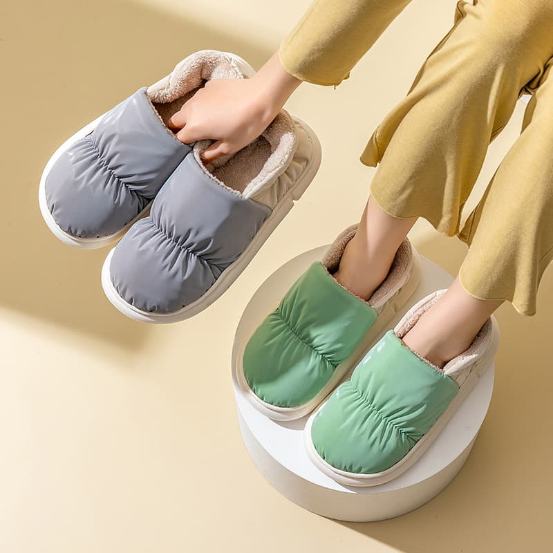 Fully Covered Down Cotton Slippers for Winter, Fleece-Lined Waterproof Anti-slip Cotton Slippers for Men, Home Warm with Soft Comfort Feeling, Women's Snow Boots