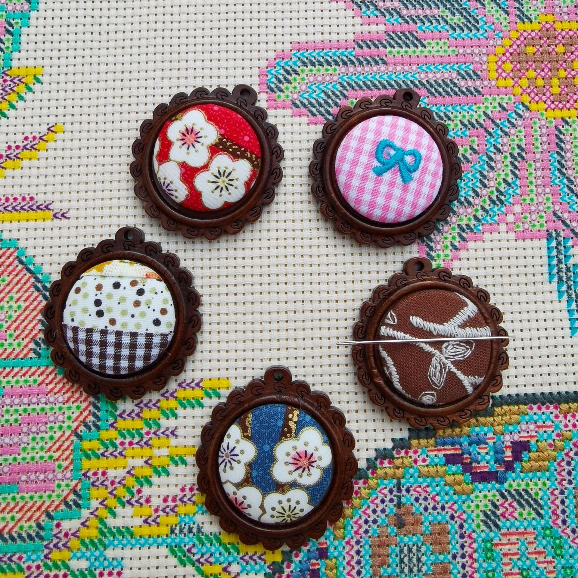 Cross-border Magnetic Needle Picker Refrigerator Magnet Creative Magnet Cross-stitch Needle Insert Needle Collector Cultural Creative Hand Tool E6090
