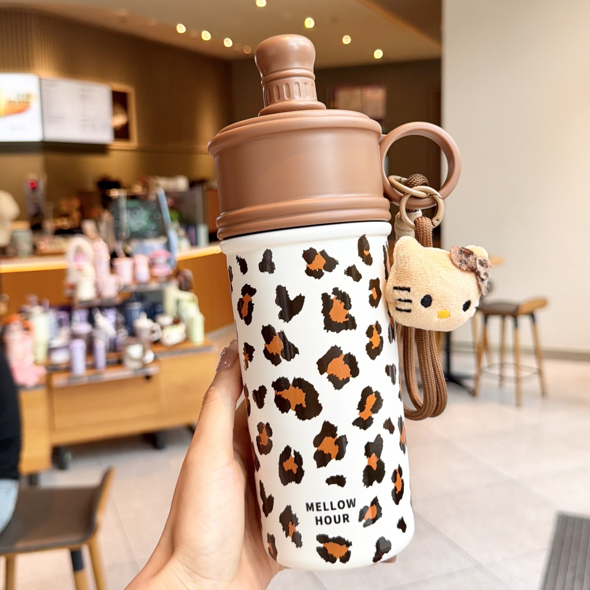 Leopard Print Straw Insulated Tumbler Ceramic Liner Large Capacity Women's High Aesthetic 2026 New Cup High Aesthetic Ice Master