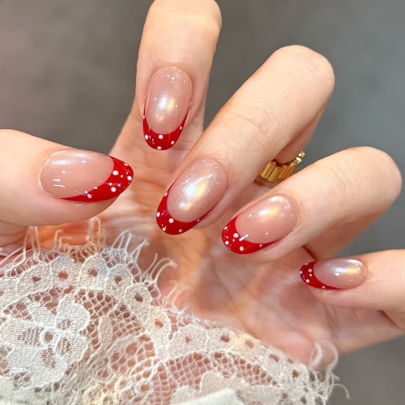 Press-On Nails Premium Cat Eye Nails Red Polka Dot French White-Enhancing Sparkly Fake Nails Removable Short Oval