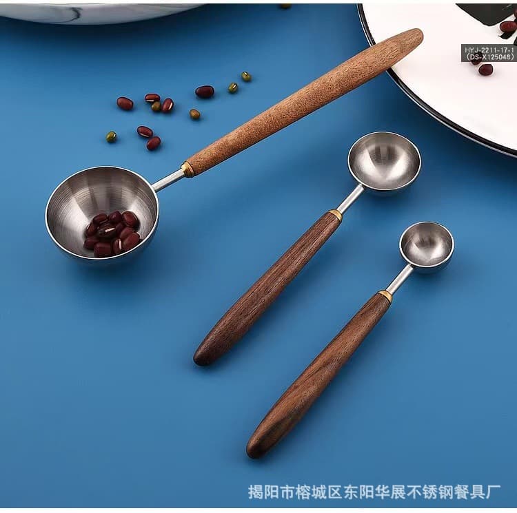 New Wholesale Stainless Steel Wooden Handle Kitchen Practical Small Tool Measuring Spoon Baking Coffee Powder Bean Pearl Measuring Spoon Cup