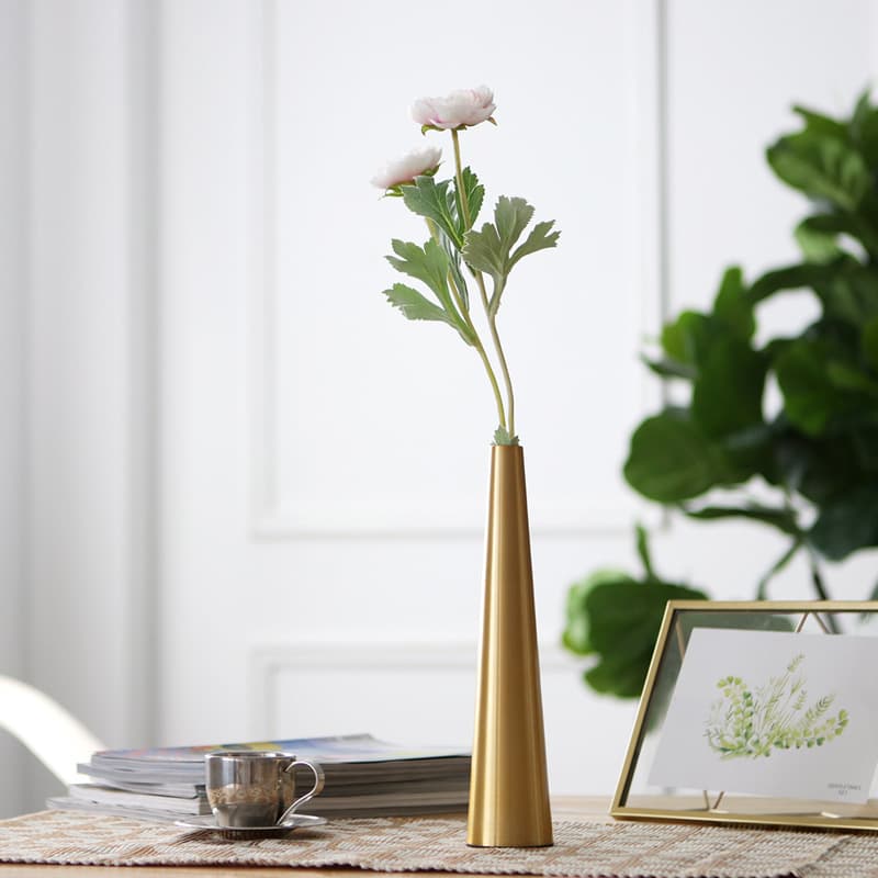 Spot wholesale Nordic aluminum flowerware golden desktop vase ornaments creative simple living room decoration crafts