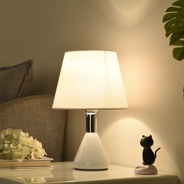 Eye-Caring LED Desk Lamp for Study, Bedroom Nightstand Light, Simple Modern Dorm Student Desk Lamp with Dimmable Remote Control, Energy-Saving