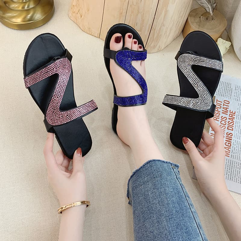 Amazon Plus Size Women's Slippers, European and American Fashion Rhinestone Sandals, Comfortable One-Strap Flat Sandals for Outdoor Wear