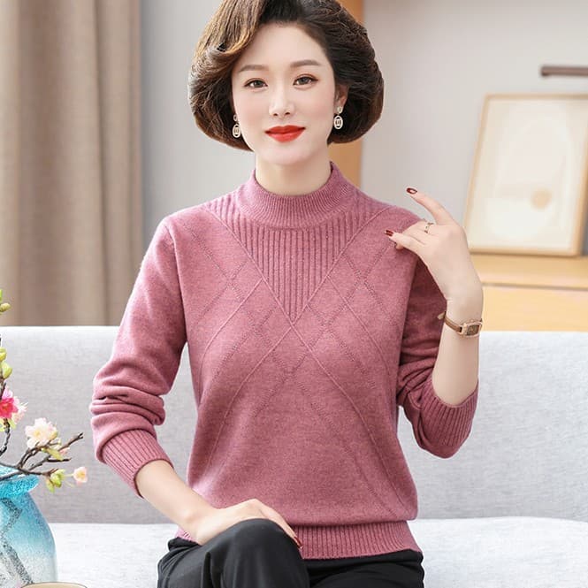 Middle-aged and elderly women's tops, autumn and winter wear, mid-length new style semi-high neck sweater, fashionable mother's casual pullover.